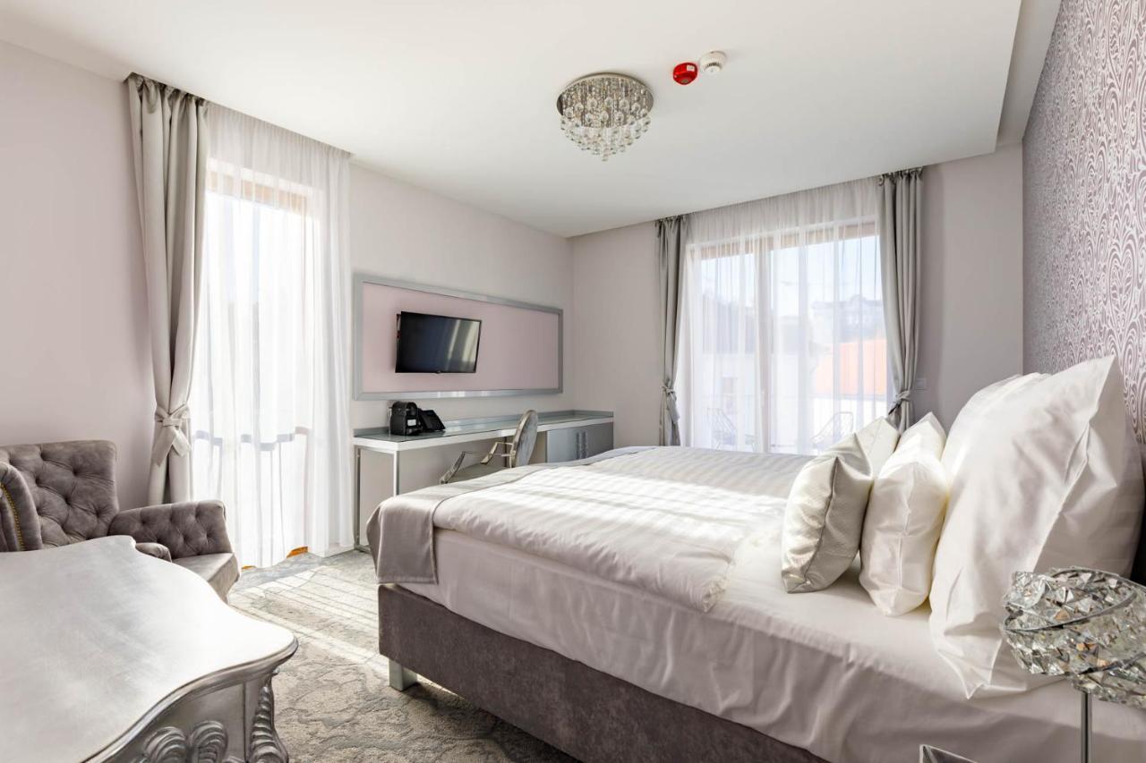Hotel Historia Malomkert Veszprem Bagian luar foto