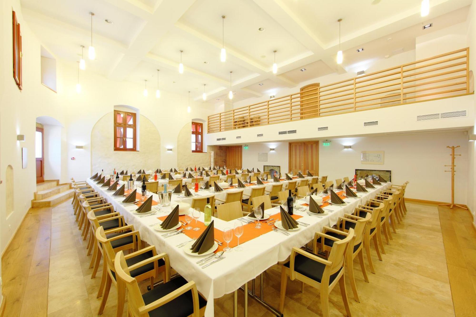 Hotel Historia Malomkert Veszprem Bagian luar foto
