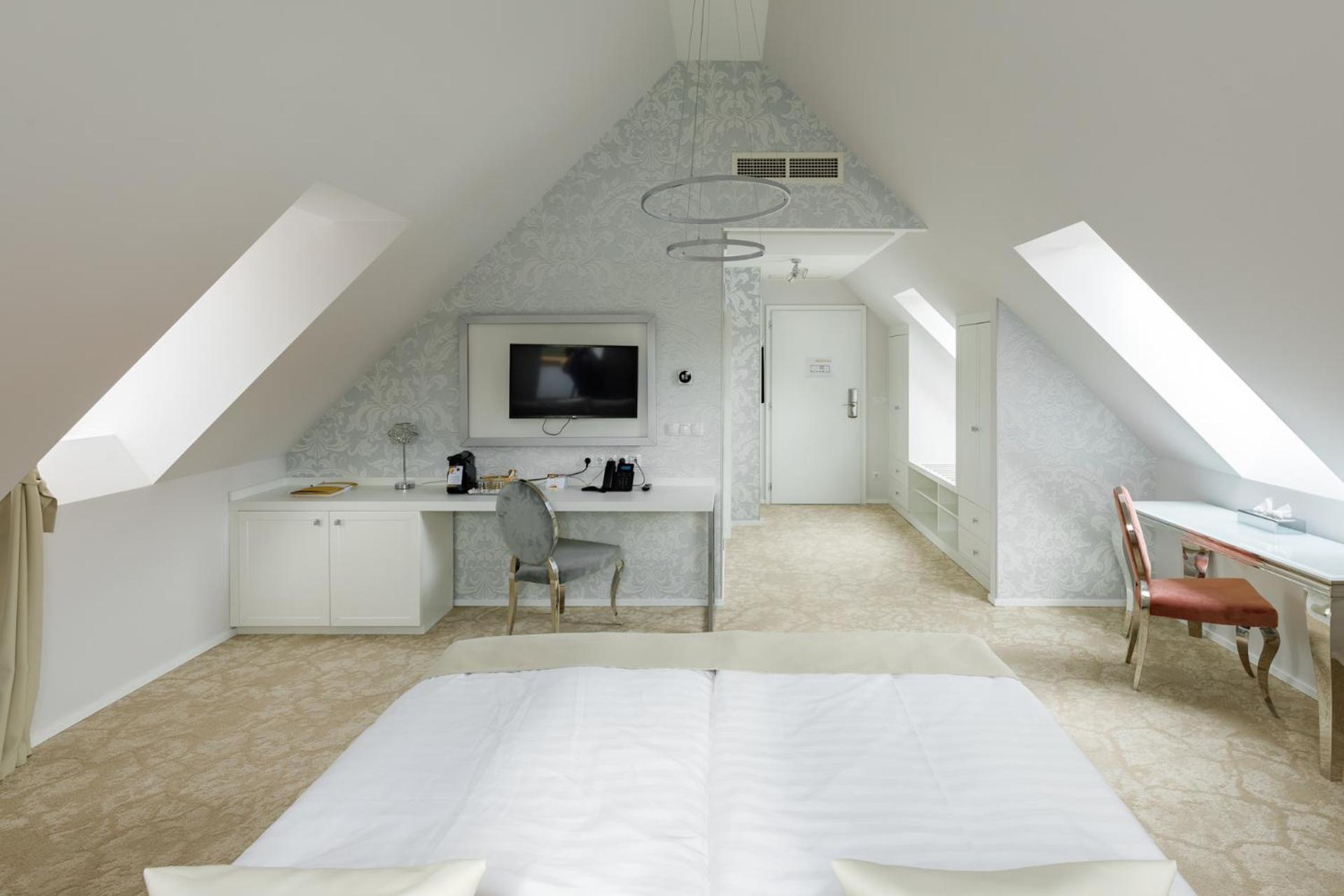 Hotel Historia Malomkert Veszprem Bagian luar foto